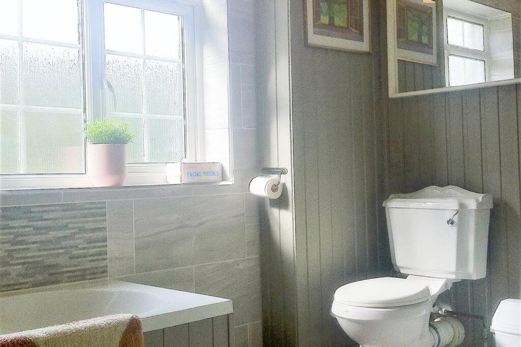 Charming Cottage Within Farmhouse Monmouth Exteriér fotografie